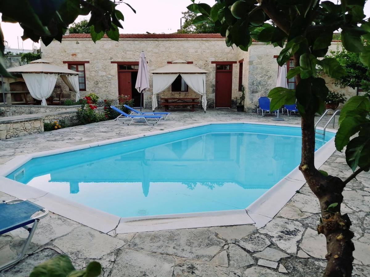 Vila Nicolas